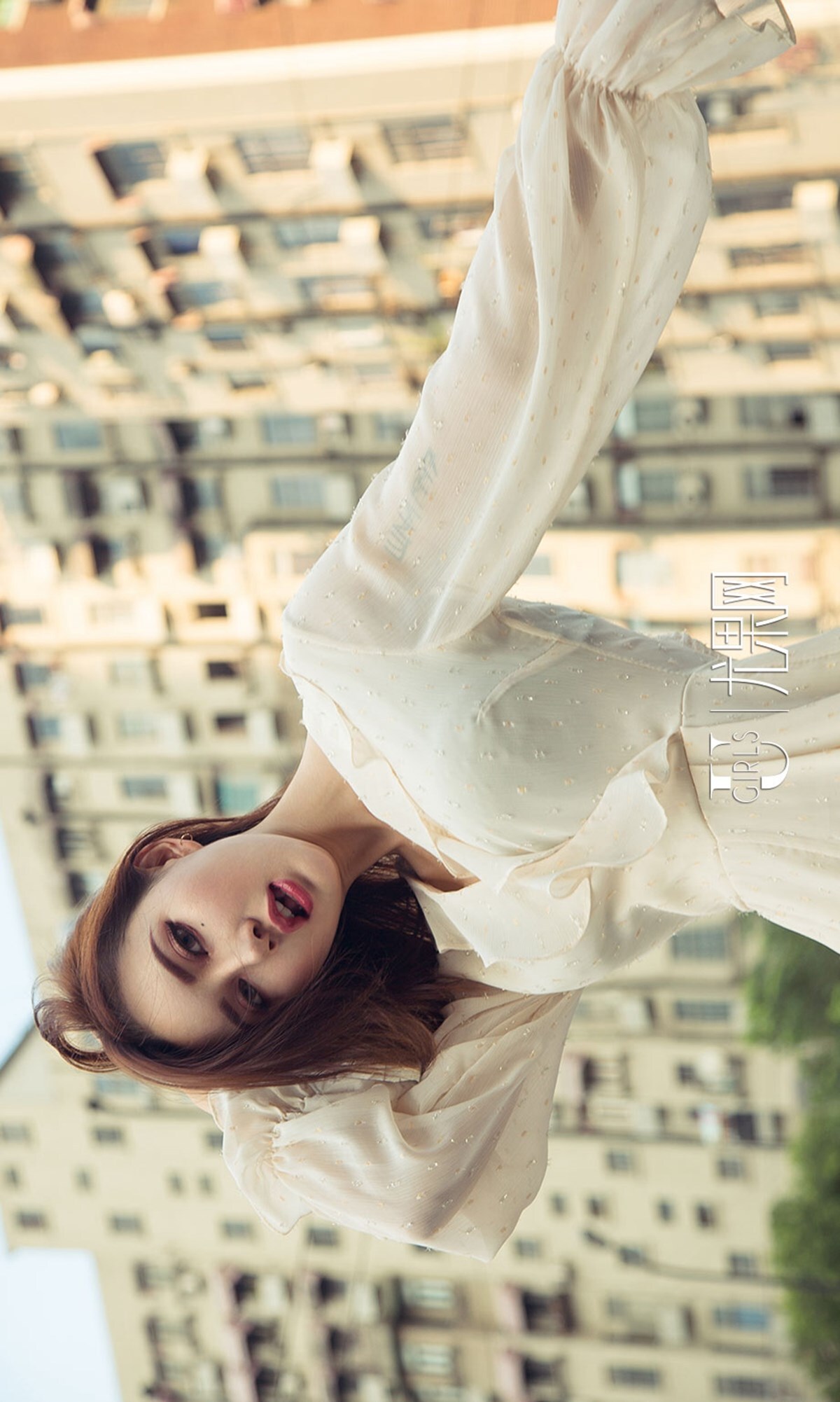 [爱尤物]2018APP NO.1216 M梦baby一时髦街头